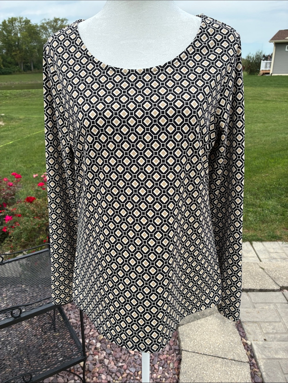 Coldwater Creek Geometric Print Long-Sleeve Scoop Neck Top - Black/Cream/Tan M